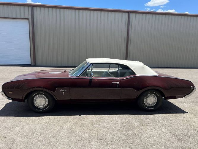 Unknown-Cutlass-1968-3
