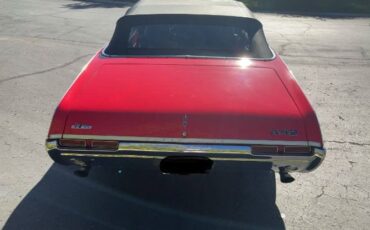 Unknown-Cutlass-1968-Red-8