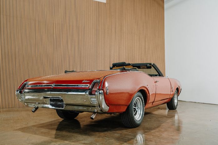 Unknown-Cutlass-1969-3