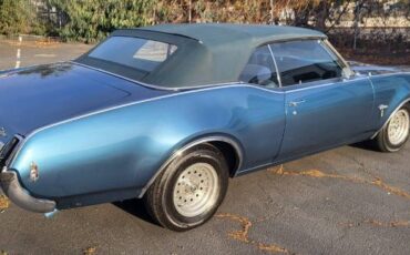 Unknown-Cutlass-1969-Blue-11