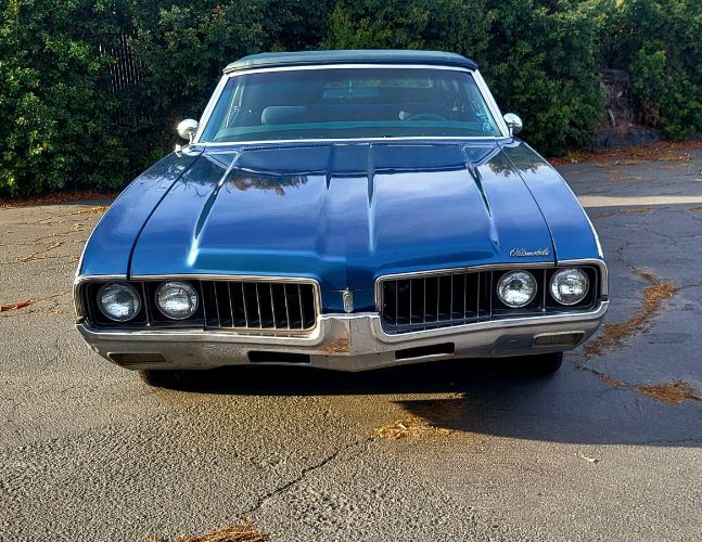 Unknown-Cutlass-1969-Blue-14