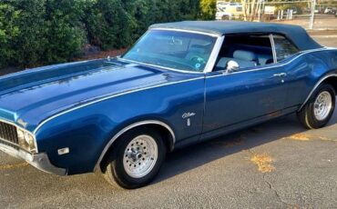 Unknown-Cutlass-1969-Blue