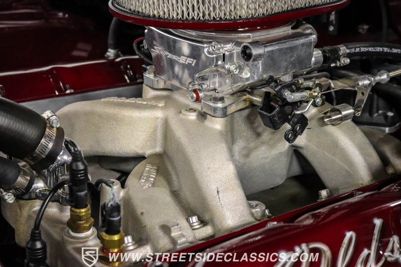 Unknown-Cutlass-1969-Burgundy-Metallic-Cream-39