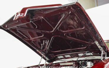 Unknown-Cutlass-1969-Burgundy-Metallic-Cream-46