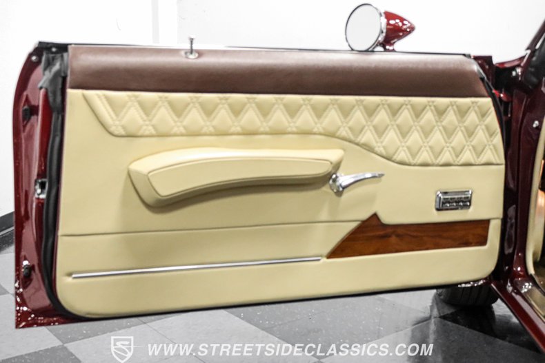 Unknown-Cutlass-1969-Burgundy-Metallic-Cream-48