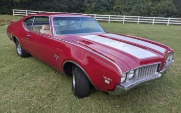 Unknown-Cutlass-1969-Crimson-Red-Pearl-White-21