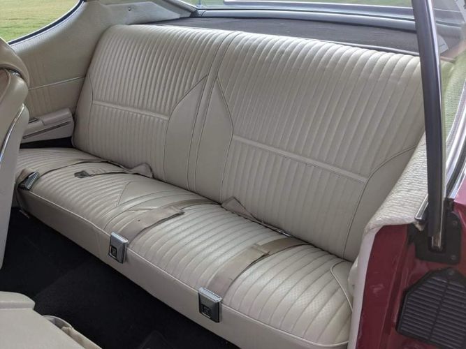 Unknown-Cutlass-1969-Crimson-Red-Pearl-White-23