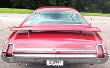 Unknown-Cutlass-1969-Crimson-Red-Pearl-White-30