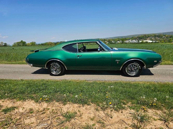 Unknown-Cutlass-1969-Green-Green-1
