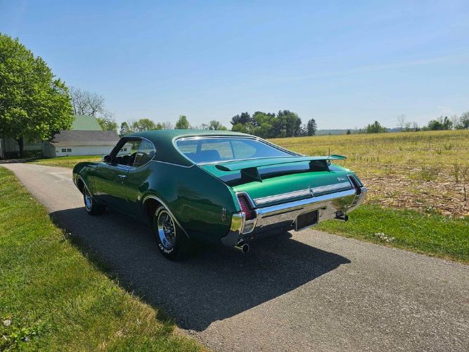 Unknown-Cutlass-1969-Green-Green-18