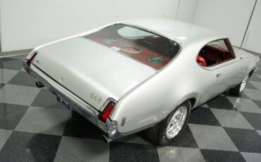 Unknown-Cutlass-1969-Platinum-Red-26