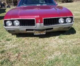 Unknown-Cutlass-1969-Red-Black-21