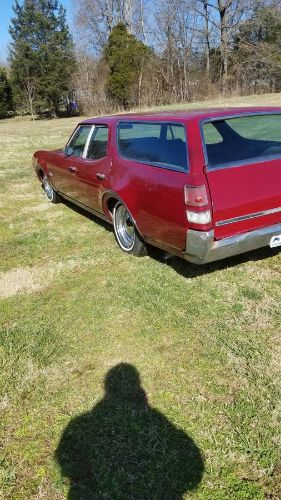 Unknown-Cutlass-1969-Red-Black-3