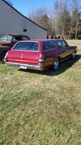 Unknown-Cutlass-1969-Red-Black-5