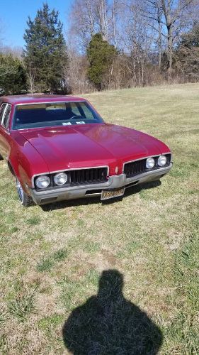 Unknown-Cutlass-1969-Red-Black