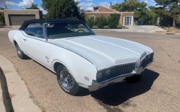 Unknown-Cutlass-1969-White-1