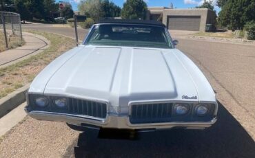 Unknown-Cutlass-1969-White-3