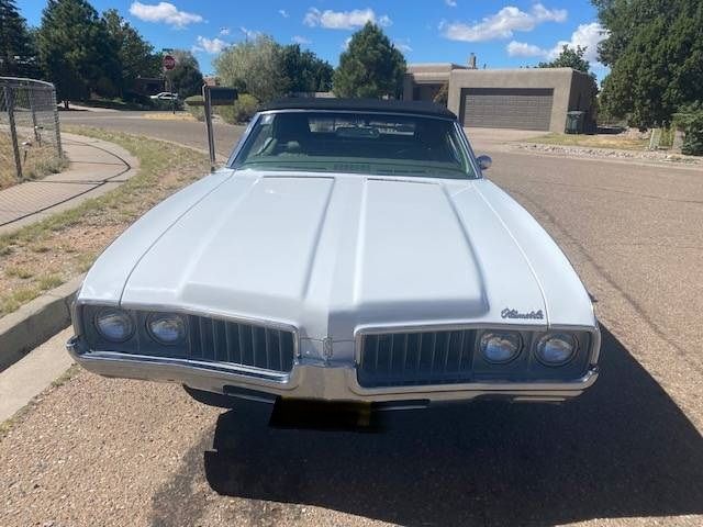 Unknown-Cutlass-1969-White-3