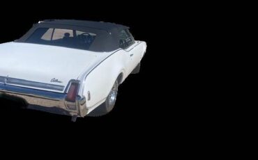 Unknown-Cutlass-1969-White-4