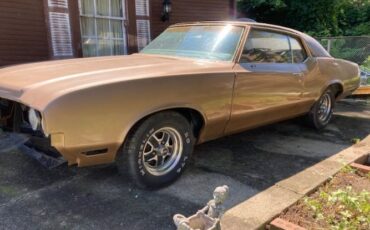 Unknown-Cutlass-1970-Custom-6