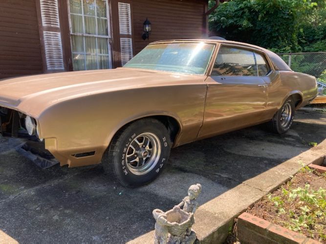 Unknown-Cutlass-1970-Custom-6