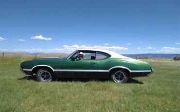 Unknown-Cutlass-1970-Green-Green-1