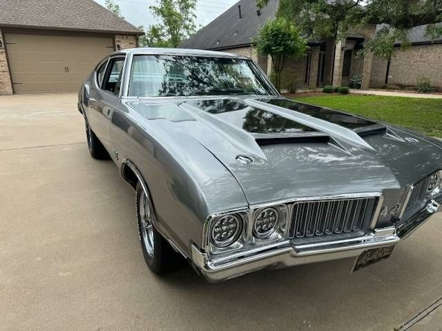 Unknown-Cutlass-1970-Silver-3