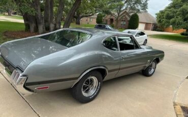 Unknown-Cutlass-1970-Silver-5