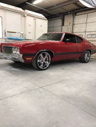 Unknown-Cutlass-1971-Black-Leather