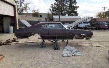 Unknown-Cutlass-1971-Brown-12