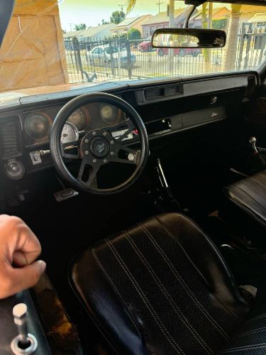 Unknown-Cutlass-1971-Brown-15