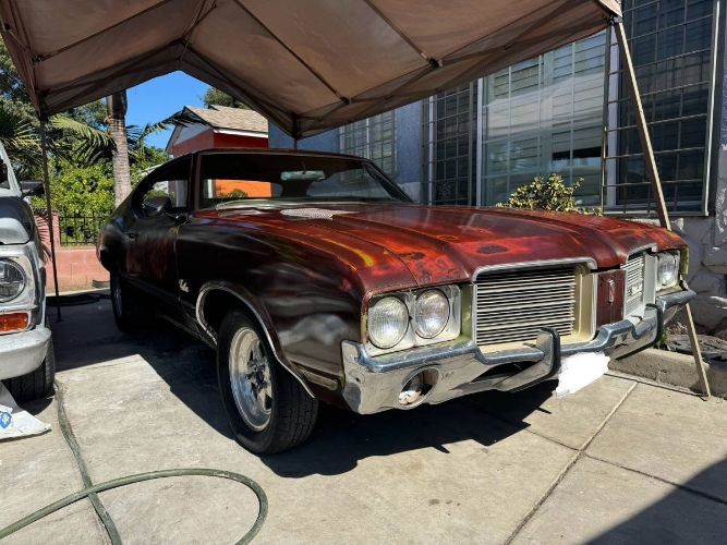 Unknown-Cutlass-1971-Brown