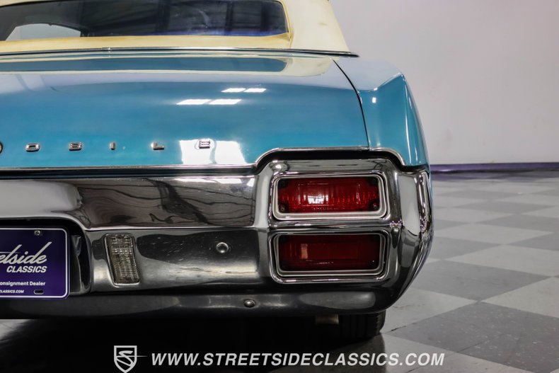 Unknown-Cutlass-1971-Nordic-Blue-Blue-29