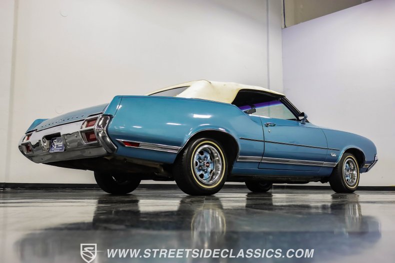 Unknown-Cutlass-1971-Nordic-Blue-Blue-30