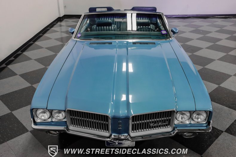 Unknown-Cutlass-1971-Nordic-Blue-Blue-35