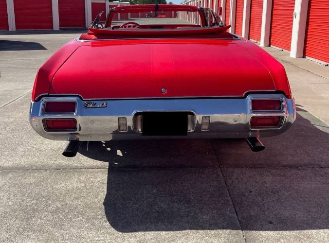Unknown-Cutlass-1971-Red-Red-2
