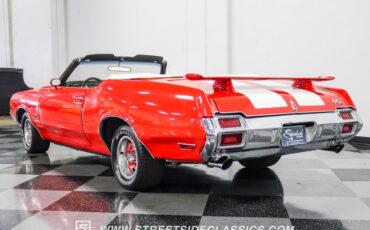 Unknown-Cutlass-1971-Red-White-13