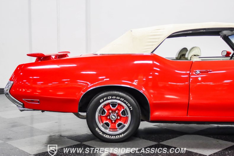 Unknown-Cutlass-1971-Red-White-20