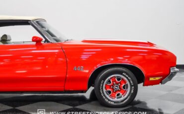 Unknown-Cutlass-1971-Red-White-21