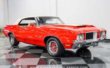 Unknown-Cutlass-1971-Red-White-22