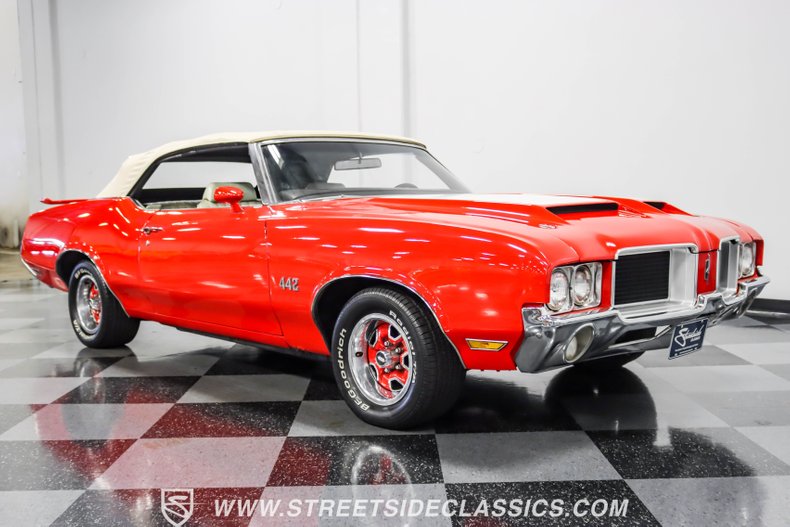 Unknown-Cutlass-1971-Red-White-22