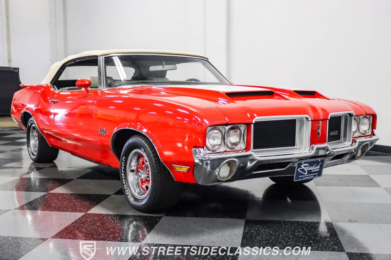 Unknown-Cutlass-1971-Red-White-23