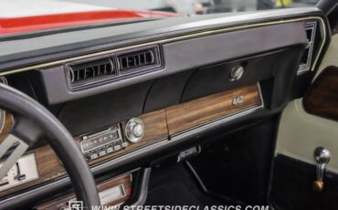 Unknown-Cutlass-1971-Red-White-38