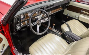 Unknown-Cutlass-1971-Red-White-5