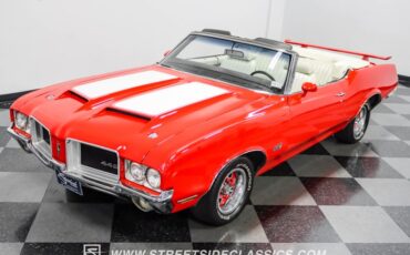 Unknown-Cutlass-1971-Red-White-7