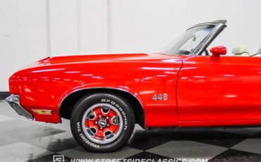 Unknown-Cutlass-1971-Red-White-8