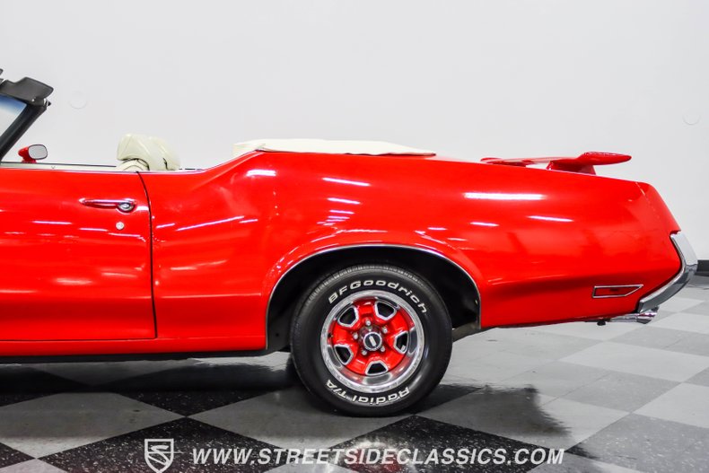 Unknown-Cutlass-1971-Red-White-9