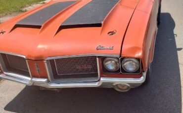 Unknown-Cutlass-1972-10