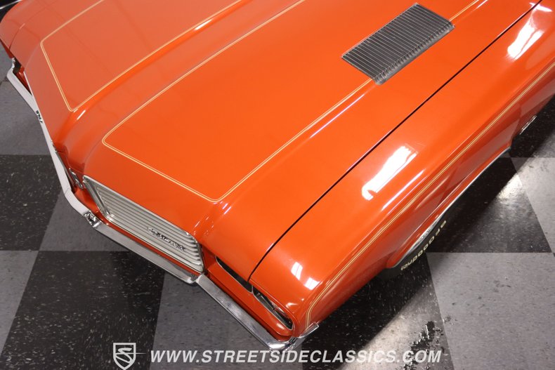 Unknown-Cutlass-1972-Flame-Orange-Covert-Gold-10