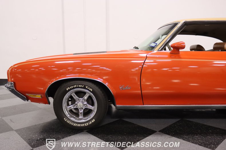 Unknown-Cutlass-1972-Flame-Orange-Covert-Gold-12
